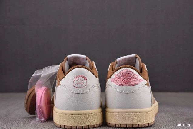 Cheap MAX x Travis Scott AJ OG DM7866-106 SP Low 1 0824